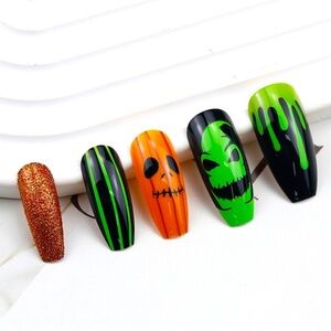 Halloween NBC Oogie Boogie Long Coffin 24 Piece Set Press On Nails